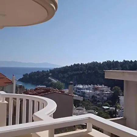 Apartment Iris Deluxe 3 *